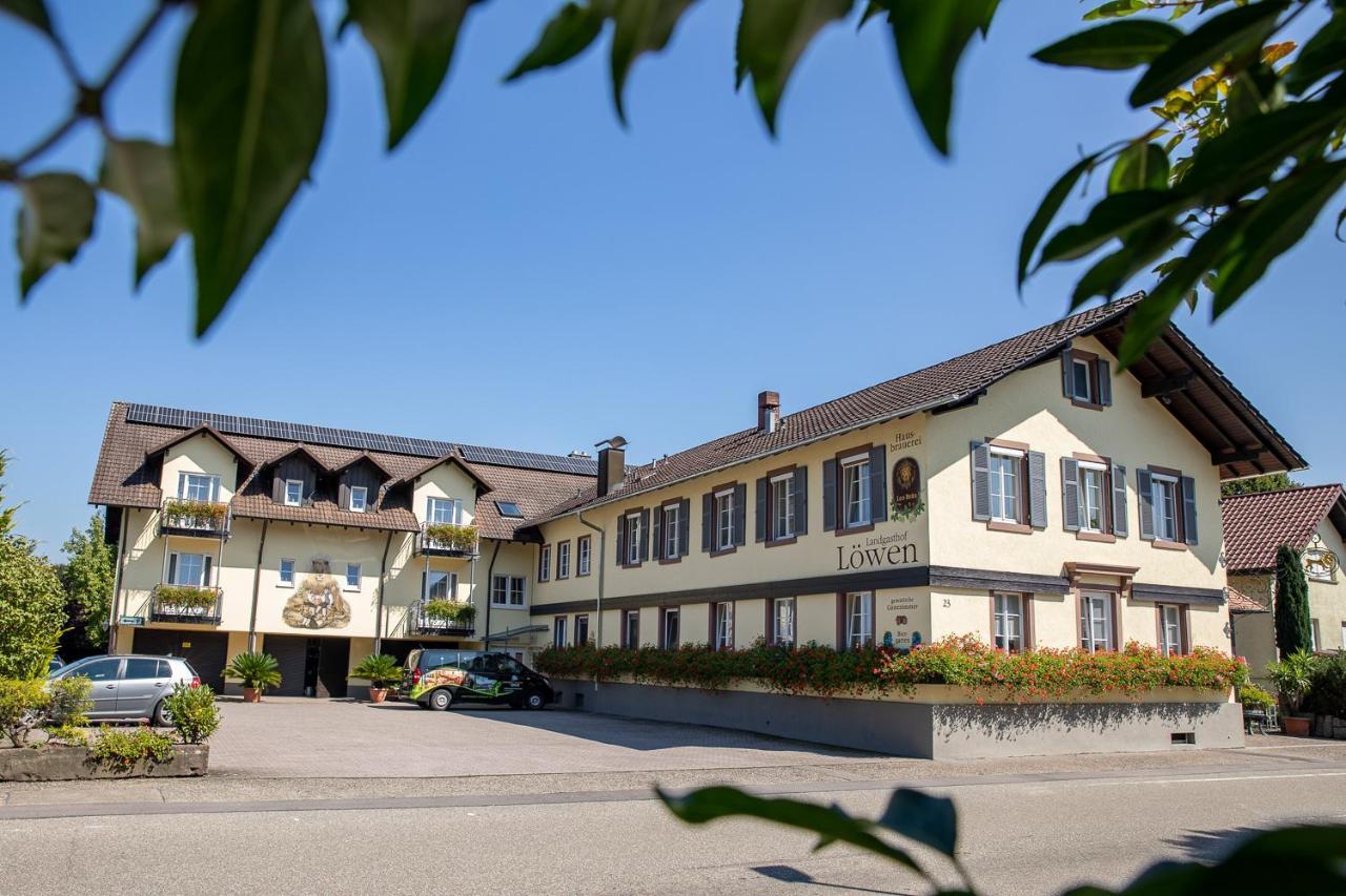 Landgasthof & Brauerei Loewen Sasbach Sasbach  Exteriör bild